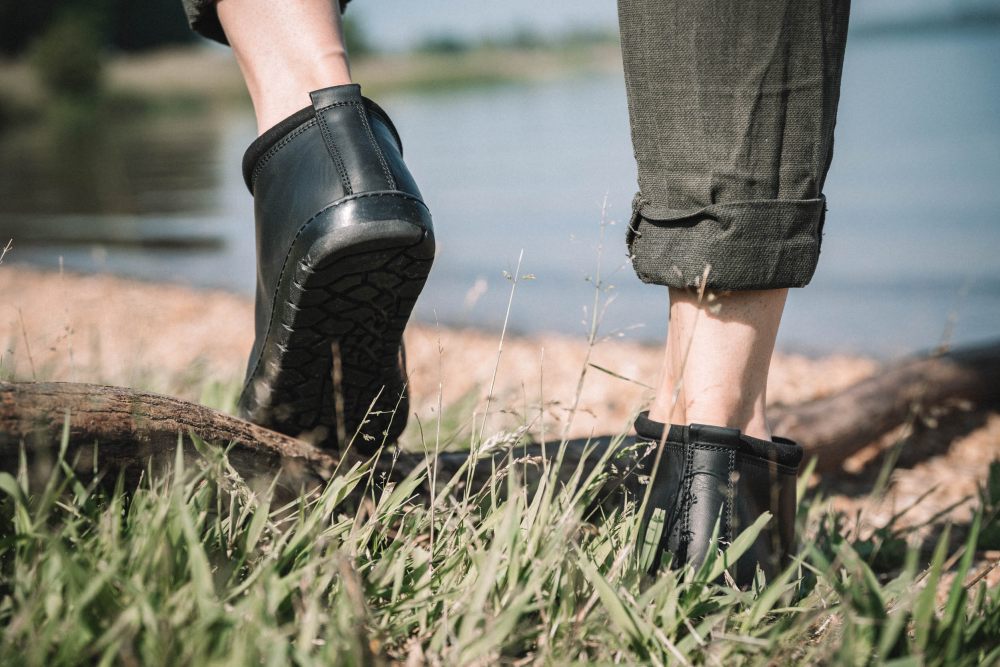 EXPEQ Mid Black Waterproof