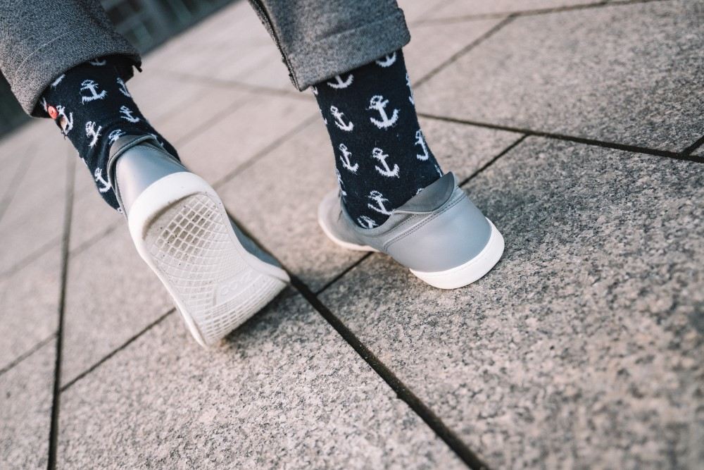 PIQUANT Grey