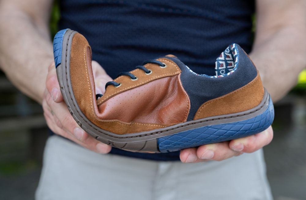 AQTIV Brown