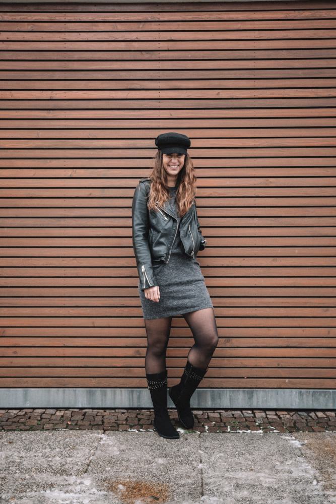 ATTRAQT Velours Black