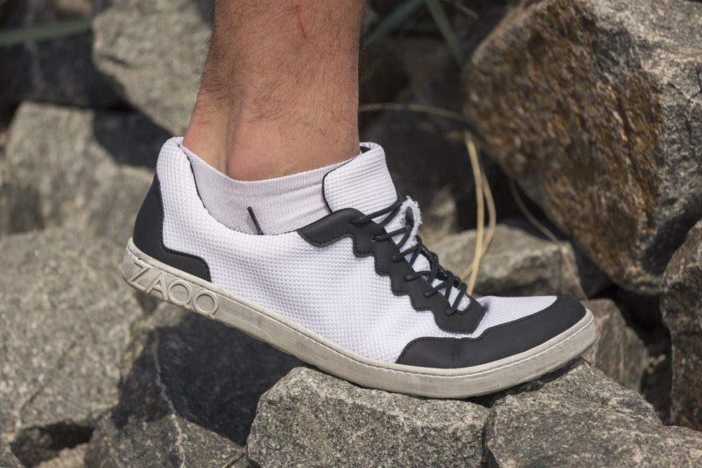 DUPLEQ Black White Vegan