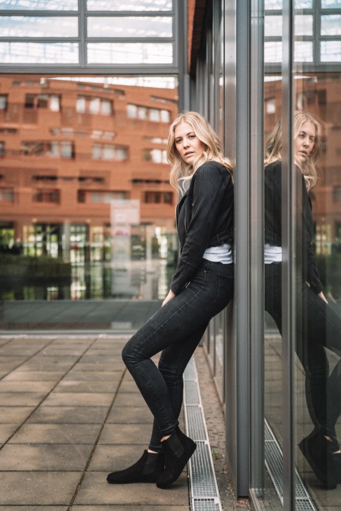 EQUITY Velours Black