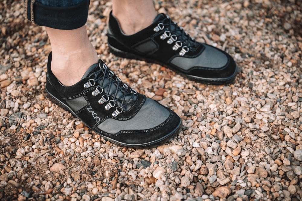 HIQE Low Black Waterproof